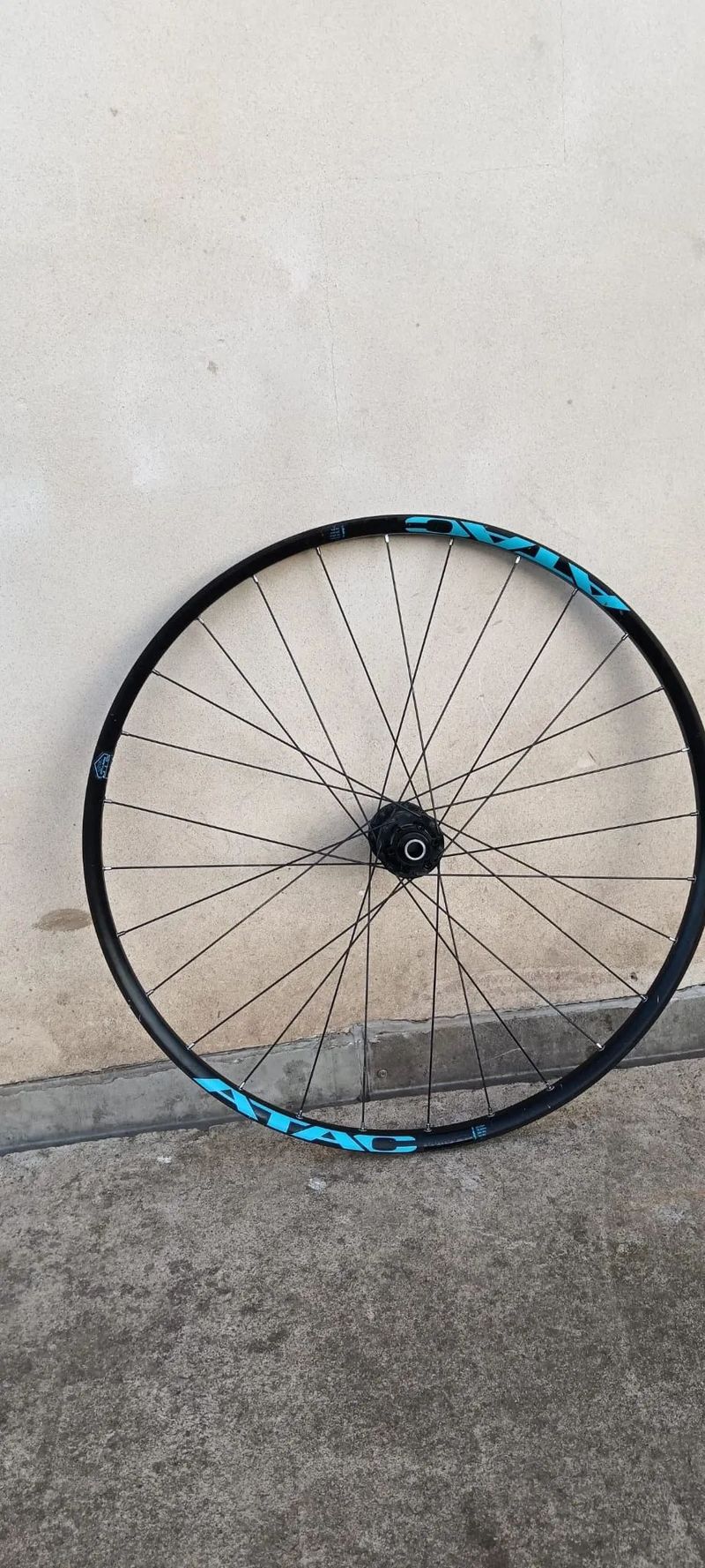 přední kolo Answer Atac Duroc 30