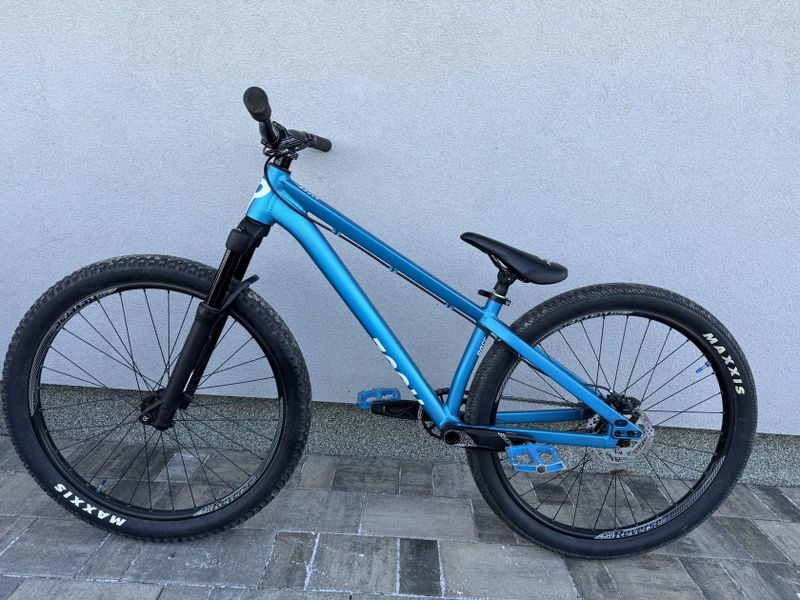 Dirt kolo Rose the Bruce