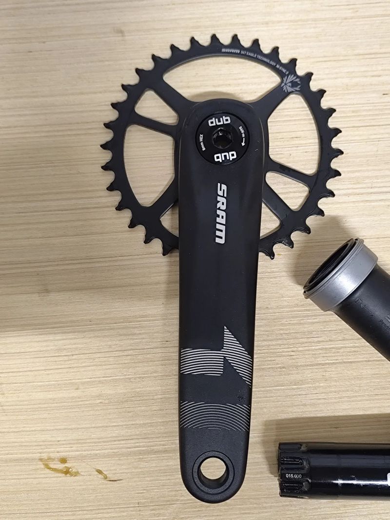 Nové kliky Sram X1+střed