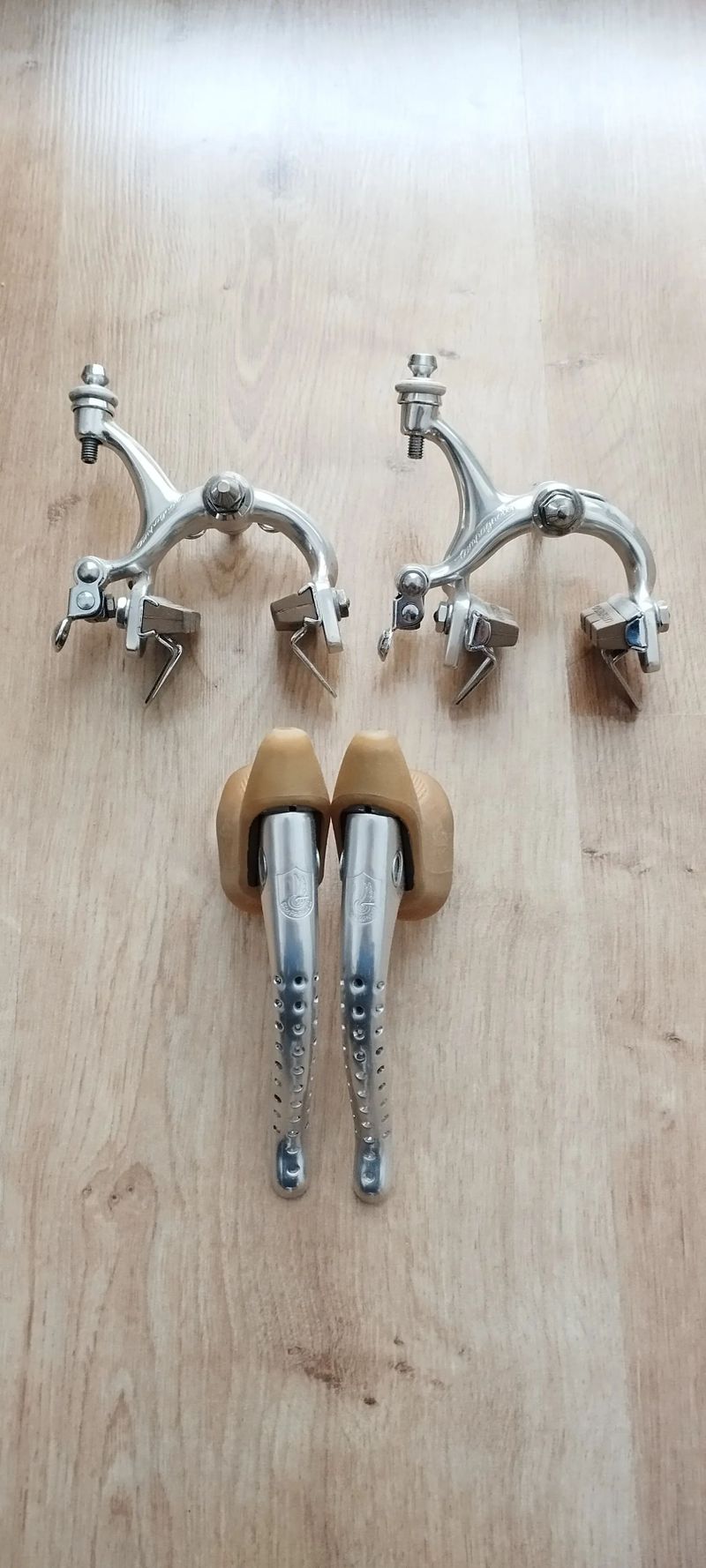 Prodám sadu dílú Campagnolo