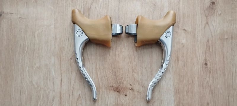 Prodám sadu dílú Campagnolo