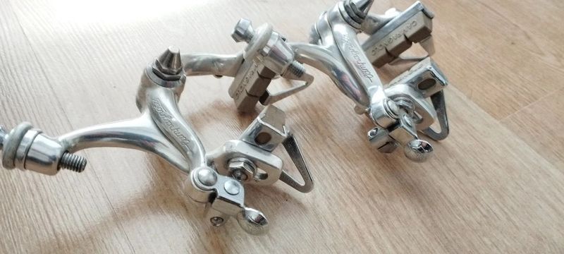 Prodám sadu dílú Campagnolo