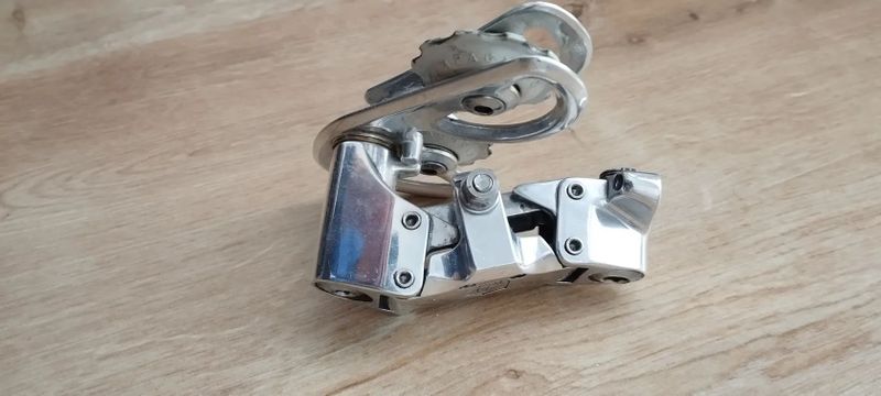 Prodám sadu dílú Campagnolo