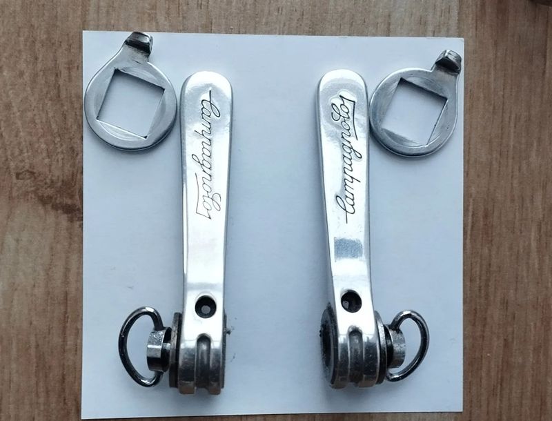 Prodám sadu dílú Campagnolo