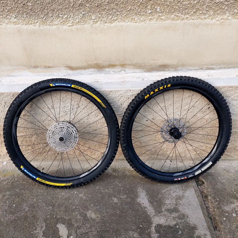 Zapletená kola 29" 110,148 