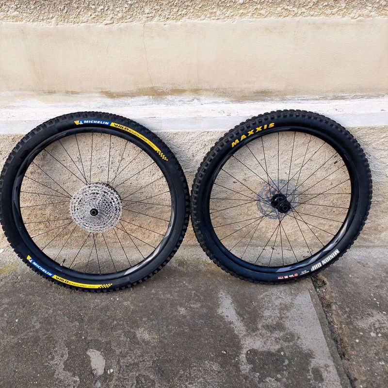 Zapletená kola 29" 110,148 