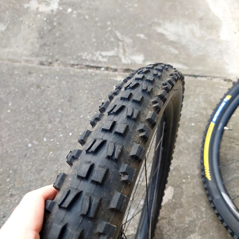 Zapletená kola 29" 110,148 