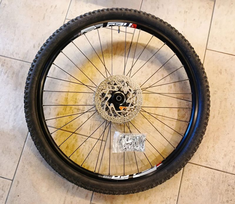 Zadní kolo 29" Boost