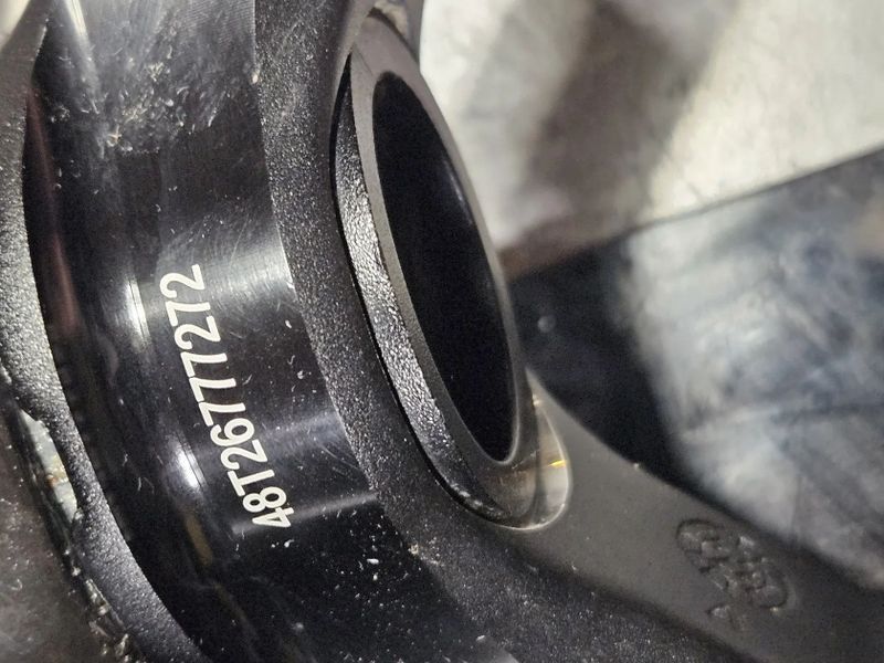 RockShox Pike Ultimate Charger 3 + buttercups, RC2 29" DebonAir+ Tapered Boost