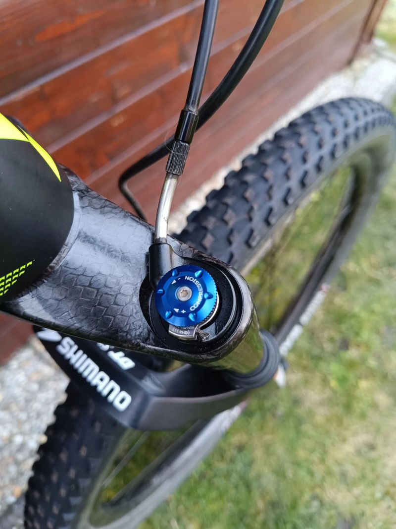 Scott SCALE 900 RC, WORLD CUP, vše komplet v karbonu !! kola Roval Control SL!! 9,3kg