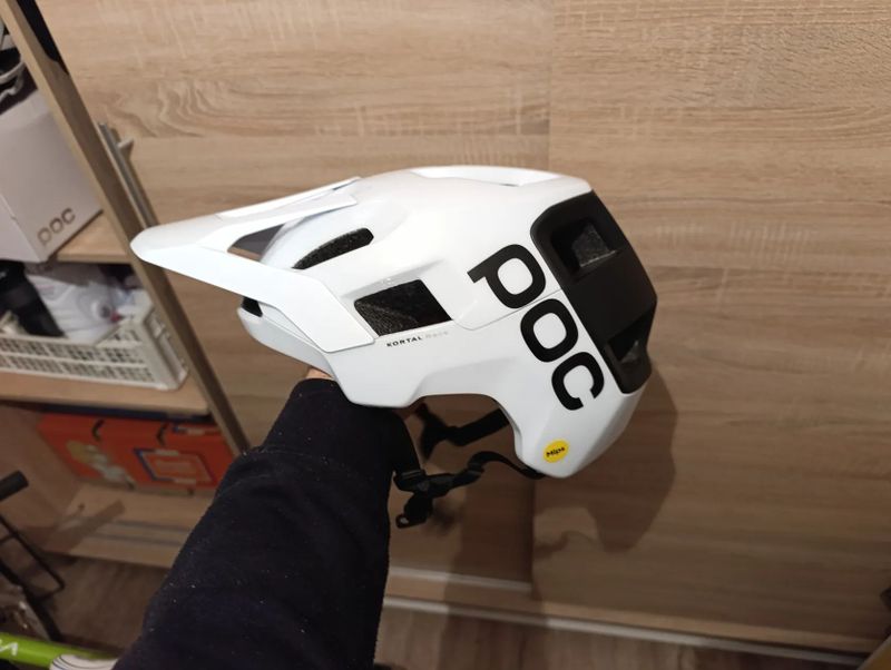 Poc kortal race mips