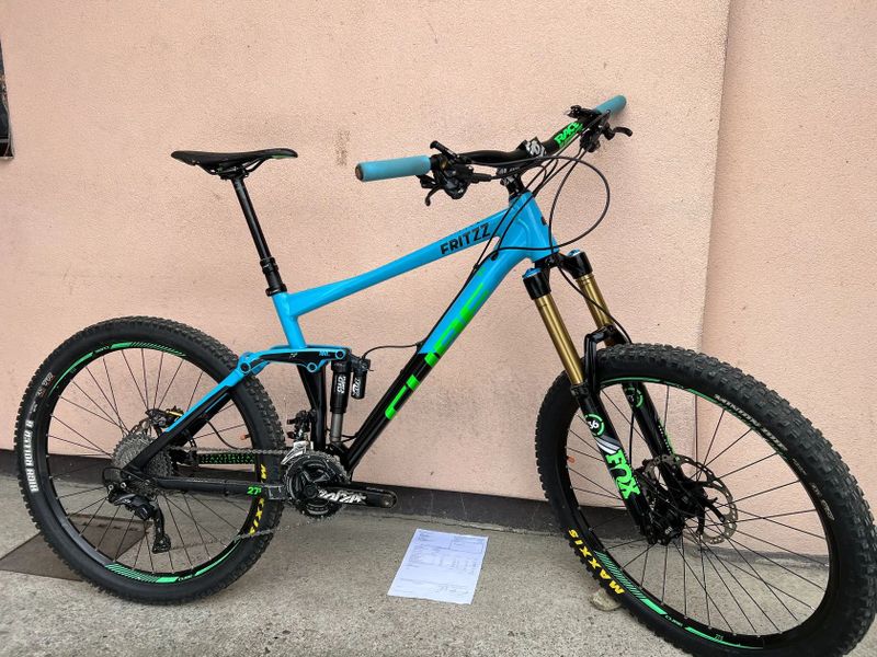 Enduro Cube Frizz 180 HPA SL - Fox 36 Kashima, brzdy Shimano Saint!