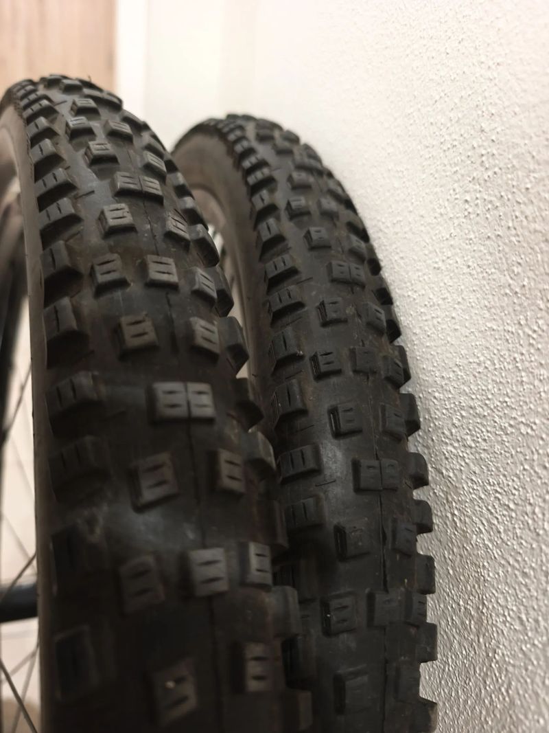 Karbonové DT Swiss XMC 1700 27,5"