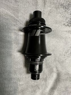 Zadní náboj Zipp ZR1