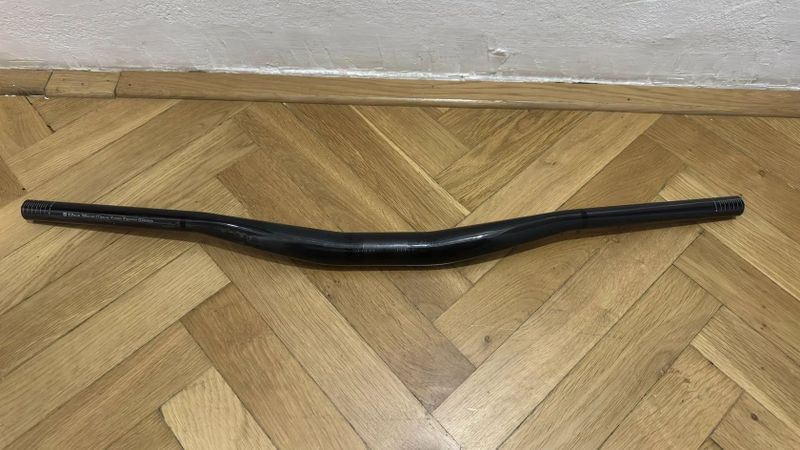 Karbonová řídítka Bontrager Kovee Pro 35 