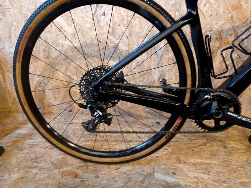 Gravel CERVELO ASPERO Apex, velikost rámu 48 (XS)