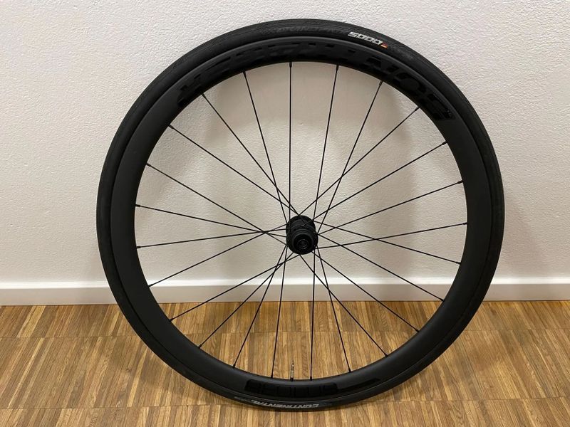 Zapletená kola Bontrager Aeolus Elite 35 TLR