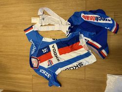 Repre dres a Kratasy v sade