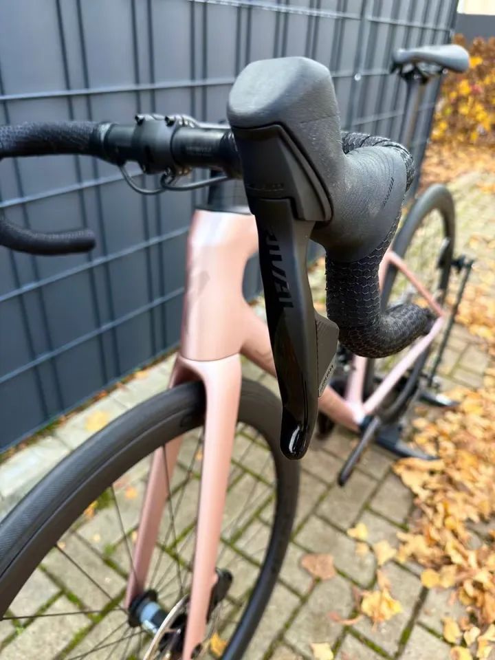 Specialized Tarmac SL8 Expert - 2x12 Sram Rival AXS Powermeter