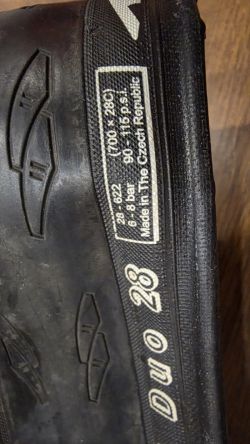 TUFO Comtura Duo 28-622/700x28C kevlar černý vč. duší