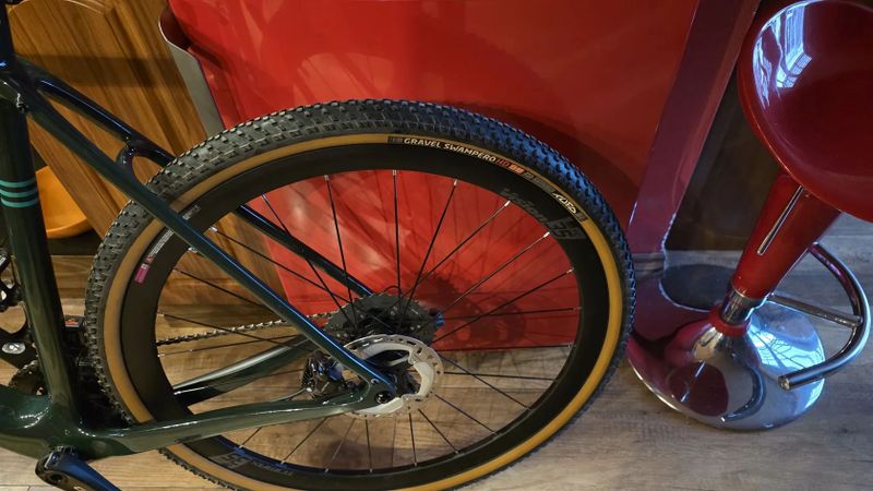 Gravel plášť TUFO SWAMPERO HD 700x44 vč. duší