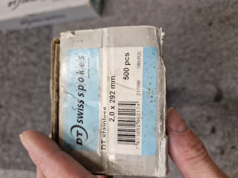 DT Swiss dráty stainless nerez 2,0 mm délka 252/255/264/282/284/290/292