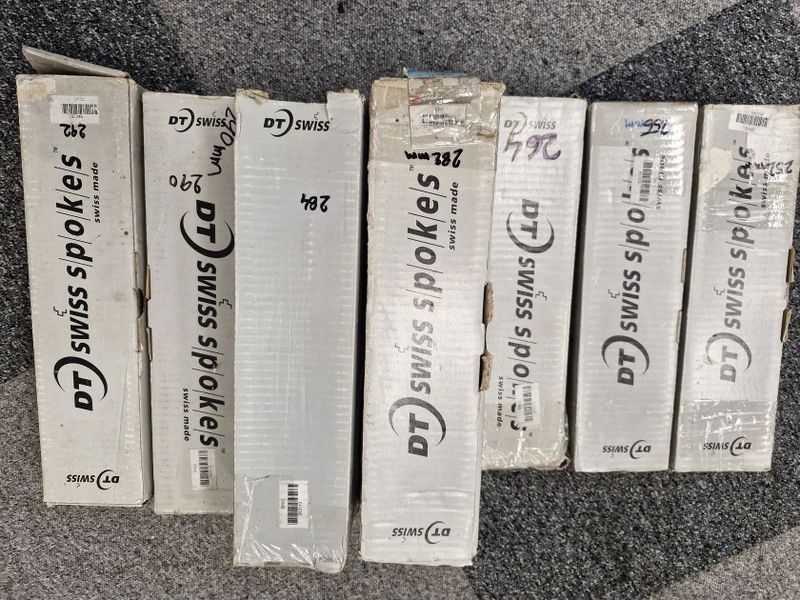 DT Swiss dráty stainless nerez 2,0 mm délka 252/255/264/282/284/290/292