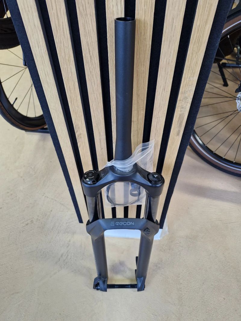 Rock Shox Recon 29 nová Poplock