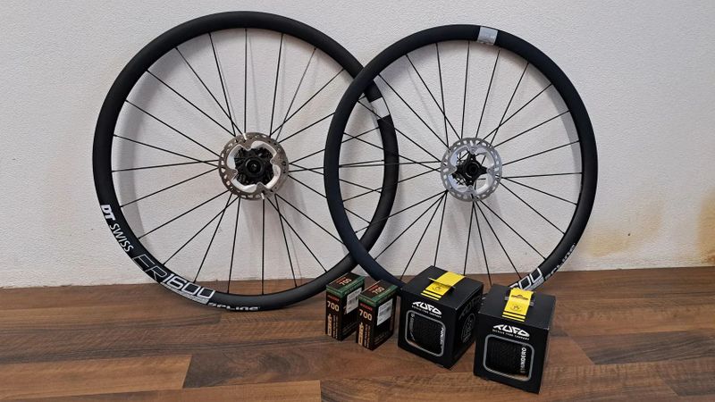 Zapletená kola DT Swiss ER 1600 SPLINE®, CL