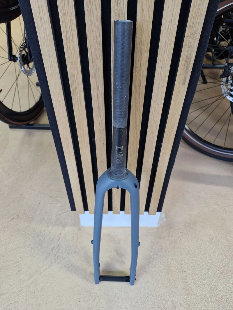 Karbonová vidlice CUBE gravel 