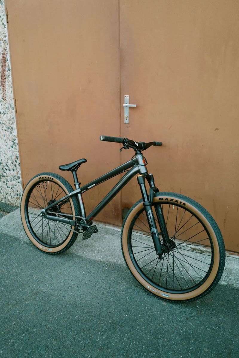 Specialized P.3 / Industry Nine