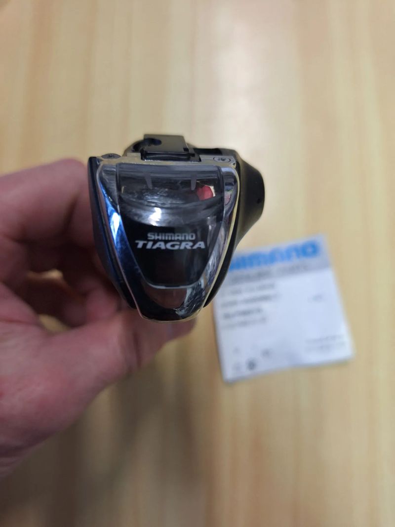 Prodám řadící páky Shimano