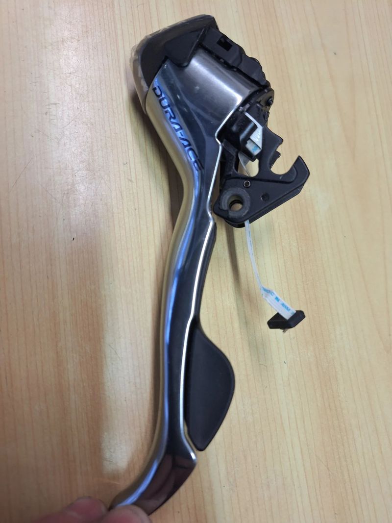 Prodám řadící páky Shimano