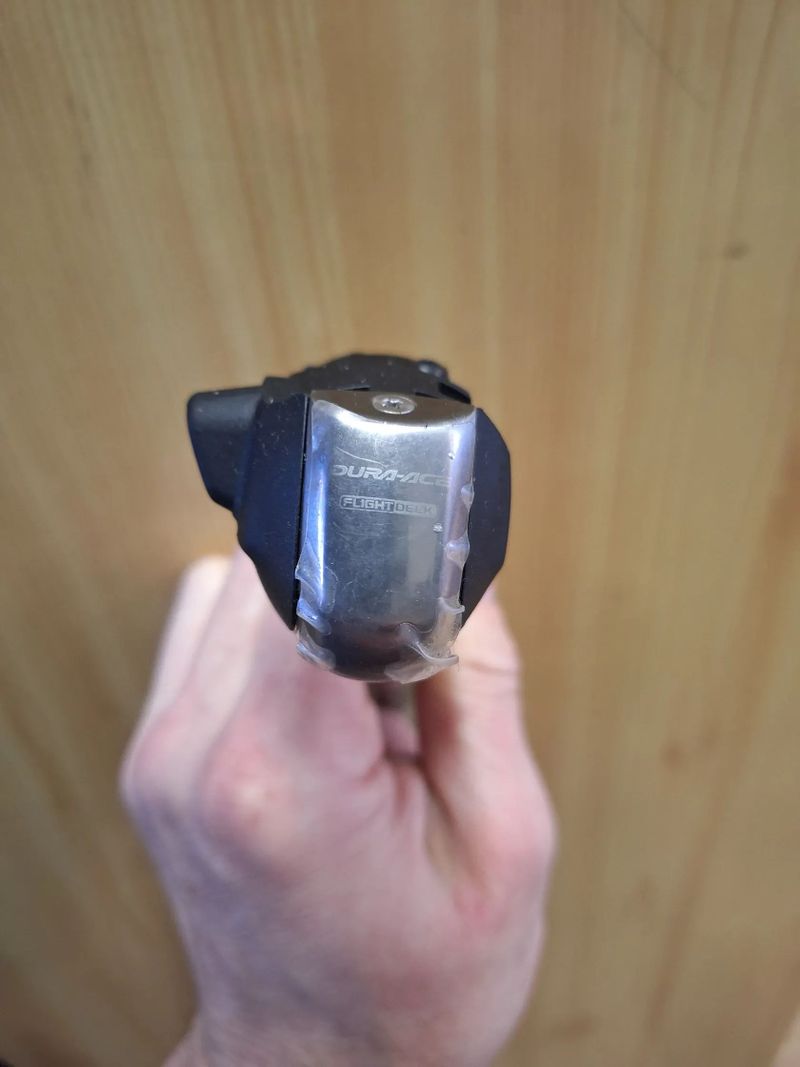 Prodám řadící páky Shimano