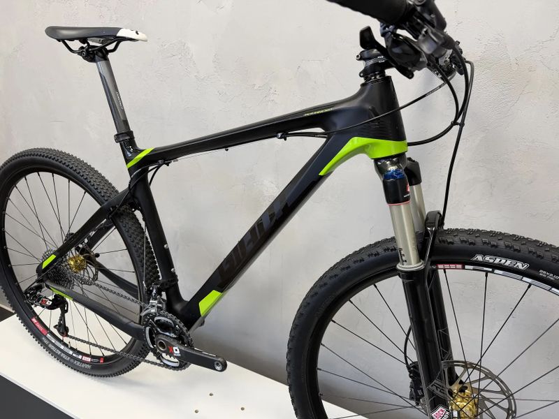 Giant TCX Advanced 29" vel. L