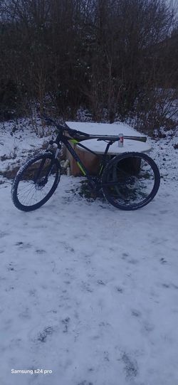 Rock Machine Manhattan