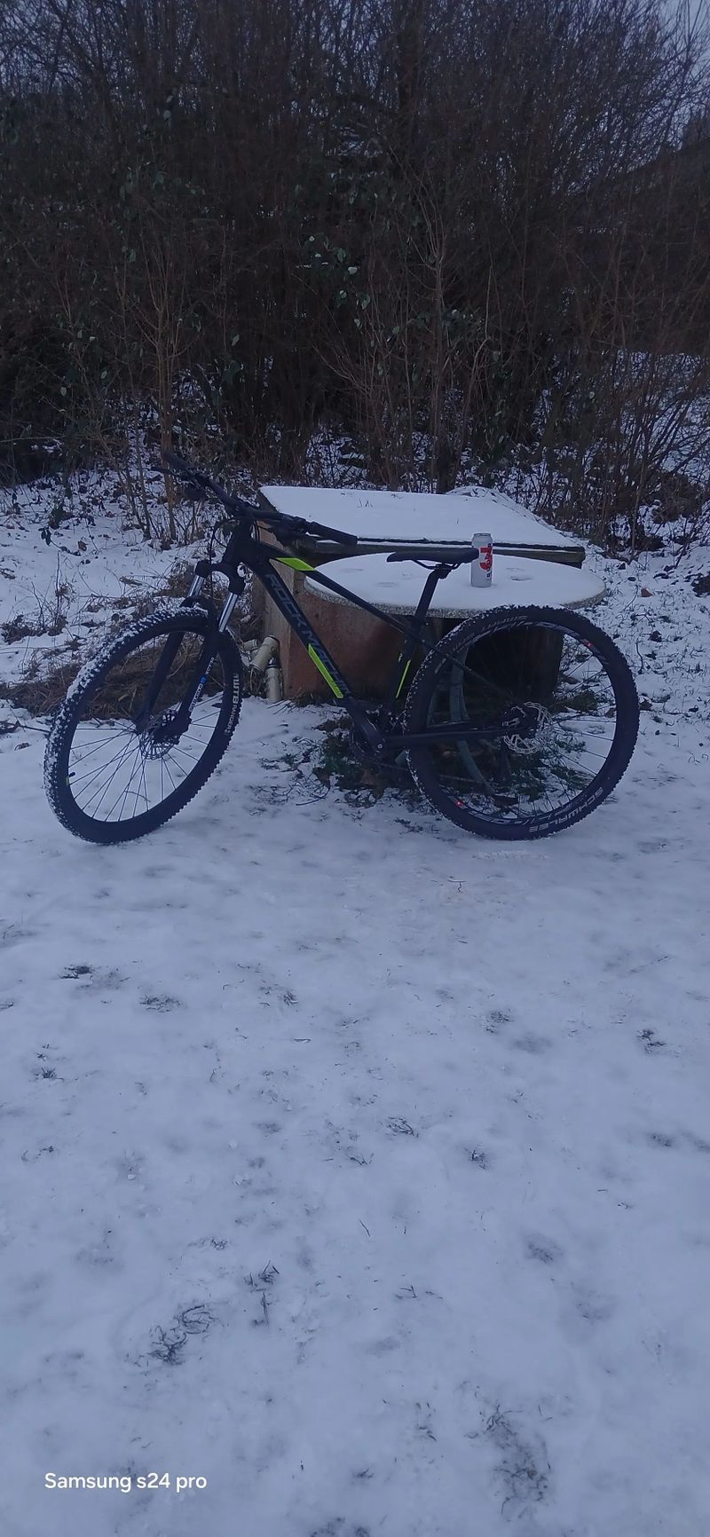 Rock Machine Manhattan