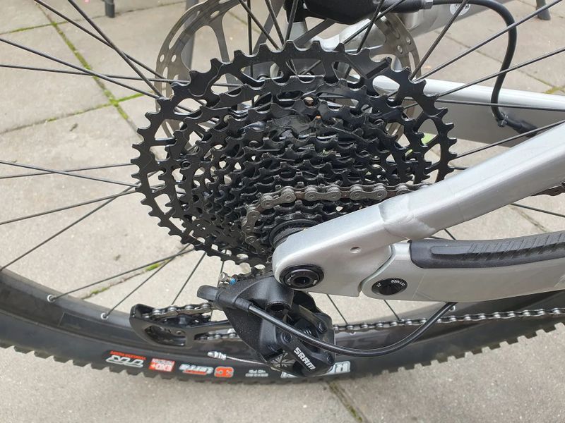 Scott Strike eRIDE 920 EVO vel.M modelový rok 2025 do září 2027 platí záruka výrobce