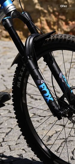 Vidlice fox 38 rhytm zánovní 