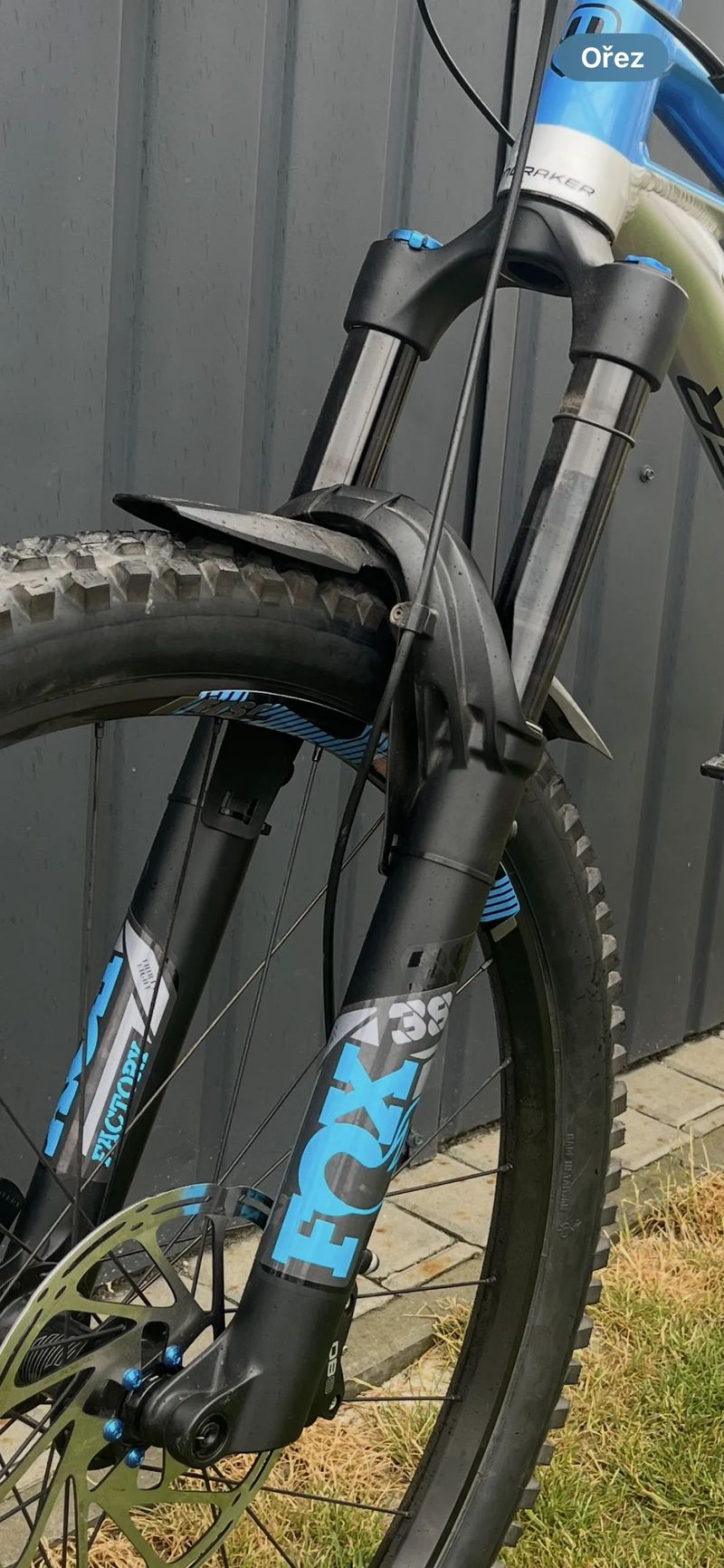 Vidlice fox 38 rhytm zánovní 