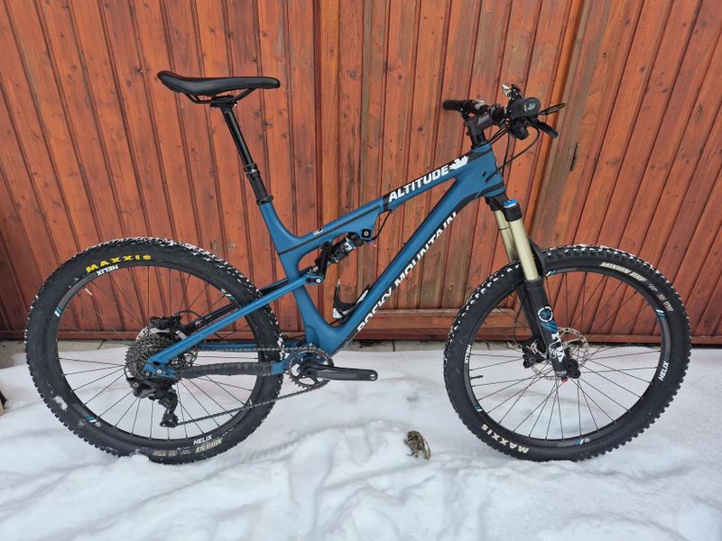 Rocky Mountain Altitude Carbon