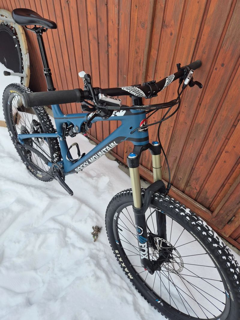 Rocky Mountain Altitude Carbon