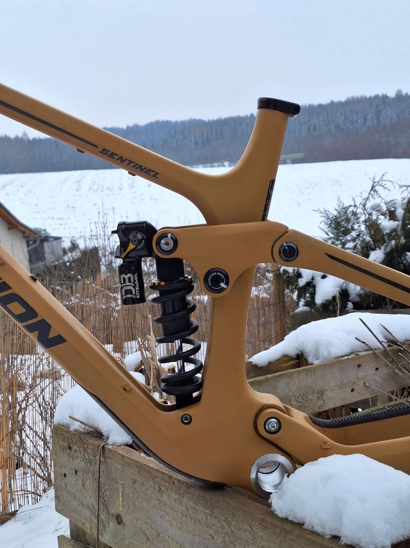 Transition Sentinel + Cane Creek Kitsuma