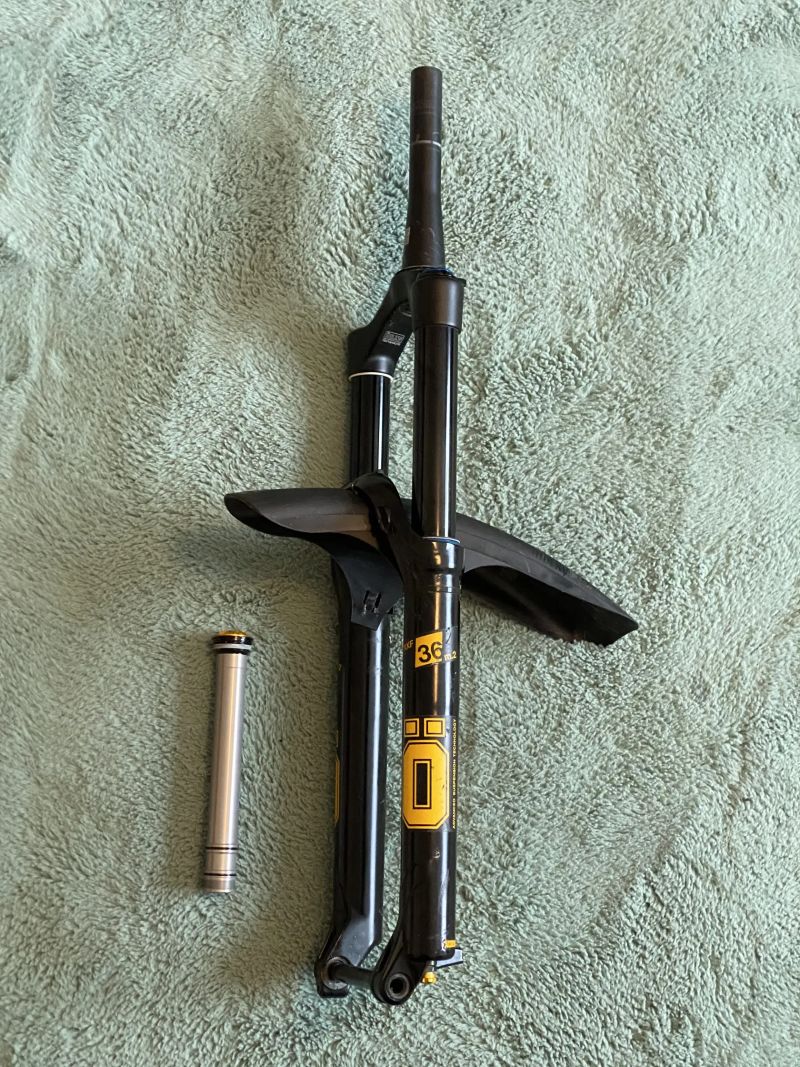 Prodám nebo VYMĚNÍM vidlici ÖHLINS 36 m.2 170mm (přidám patronu která udělá zdvih 150mm)