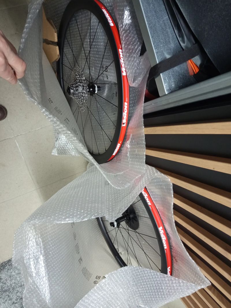 Top zapletená kola 40 mm Vision