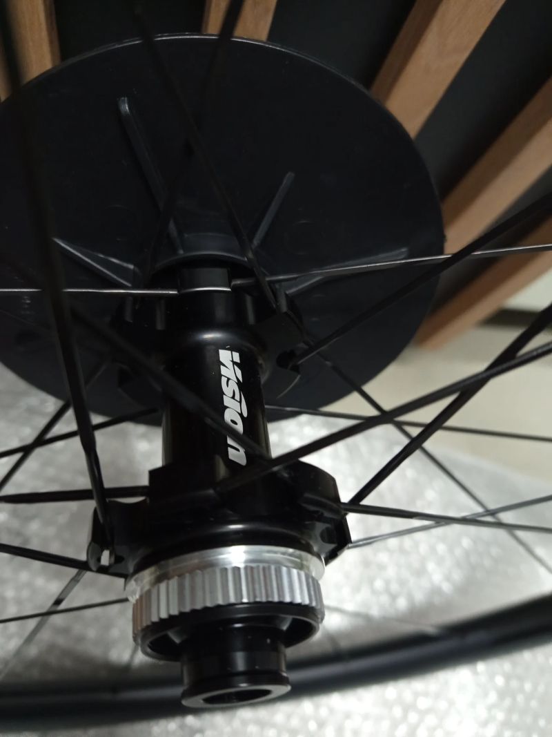 Top zapletená kola 40 mm Vision