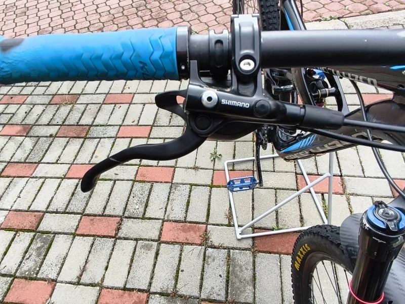 prodám celoodpružené kolo specializet