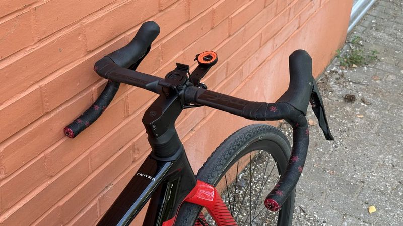 karbonová Orbea Terra M30