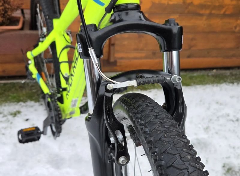 Horské kolo Rockrider ST100 27,5" rám S 154-166cm minimálně použité.