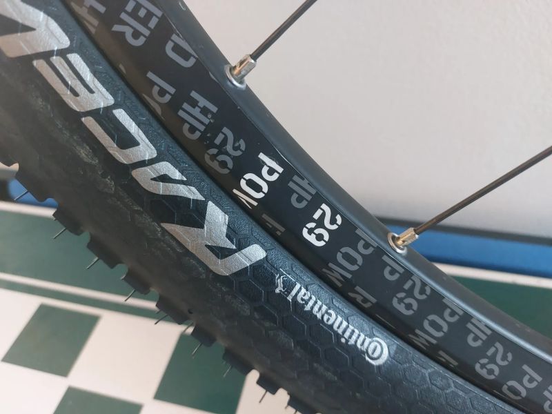 Přední kolo Fulcrum Red Power 29 HP + plášť Continental Race king 29x2,2